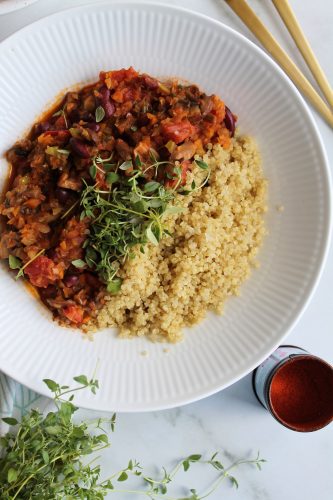 Paprikagryde med quinoa - Opskrift på lækker gryderet med paprika